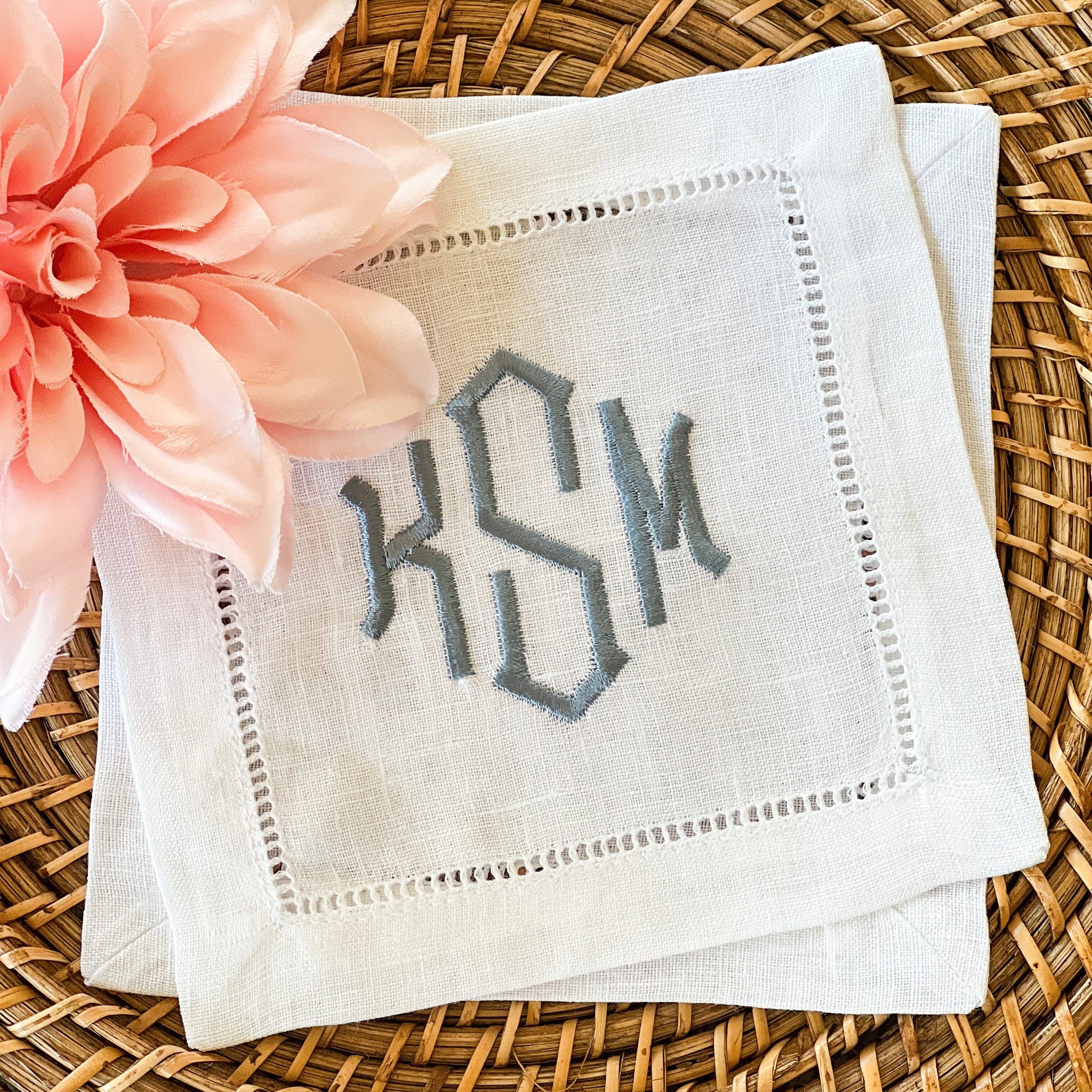 Amazon.com: Personalized Monogram Bar Tray Design – Custom Serving Tray,  Wood Drink Tray with Personalized Design – Home Bar Gift or Housewarming  Gift – Bourbon/Whiskey Lovers Gift, Fully Customizable : Home & Kitchen